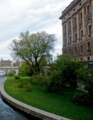 controlling na pauzi
67 april 2015.
 