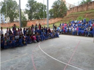 Fanfarra da EMEF  Olival Costa se apresentando na EMEF Paulo Duarte.
