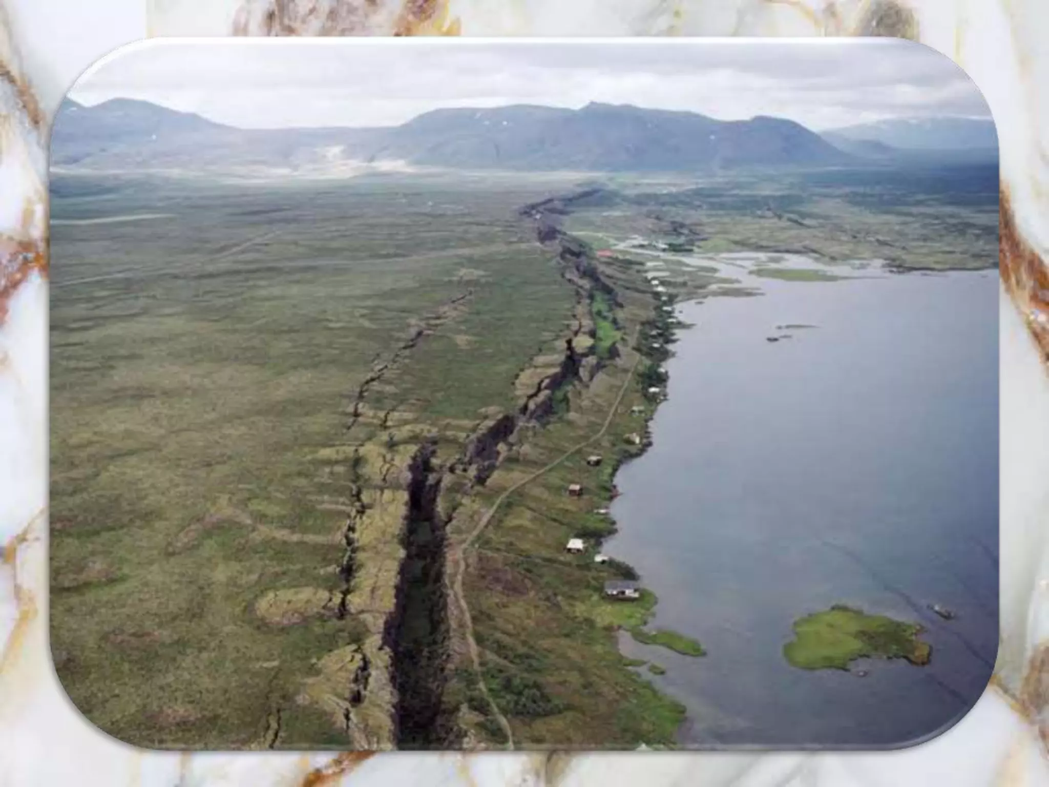 Large Fault Faults and Folds2.pptx