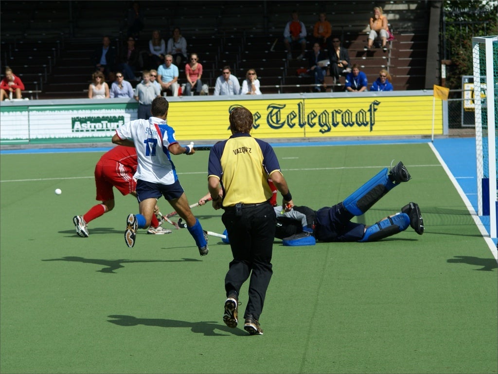 Field hockey playbook running the_baseline_curve