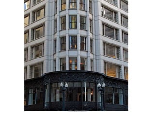 Júlia López Valera
 