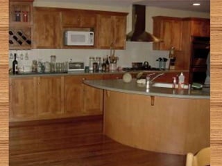 4Shandro, Marc. “Where Did That Chicadee Go?”27 Jan. 2007. Flickr. 12 Feb. 2011.<http://www.flickr.com/photos/mshandro/371435981/sizes/o/>.