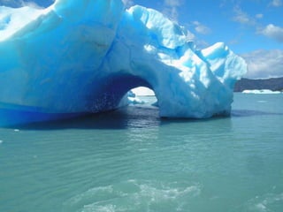 Floating mountains of ice