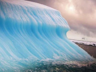 Floating mountains of ice