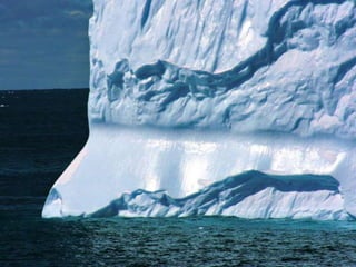 Floating mountains of ice