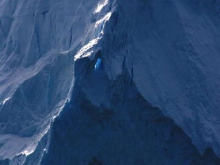 Floating mountains of ice