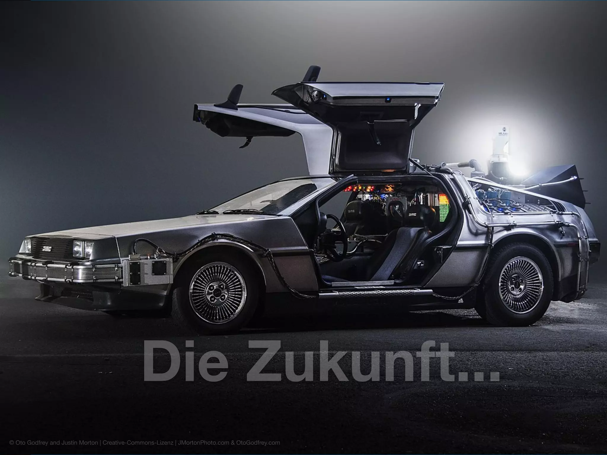 FileMaker Konferenz | Hamburg | 22.-24. Juni 2022
Die Zukunft von FileMaker - Marcel Moré
© Oto Godfrey and Justin Morton | Creative-Commons-Lizenz | JMortonPhoto.com & OtoGodfrey.com
Die Zukunft...
 