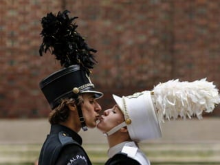COTIDIANO.
A arte clássica procurava retratar
fatias não-identificadas do
A fotografia assumiu essa função.
 