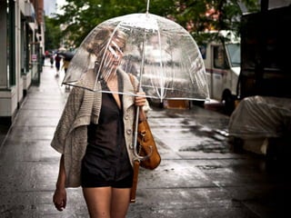 REGRA DOS TERÇOS:
Composição clássica:
dividir o campo visual em terços
horizontais e verticais
e alinhar aos terços os elementos
mais significativos da composição.
 