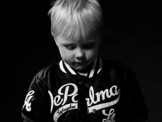 ENCHIMENTO
Luz secundária ou de
é usada para dar texturas 
e suavizar sombras.
Rebatedores podem substituí-la.
 