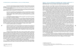 249248
Lanusse, los aísla, para lo cual promulga una ley que los diferencia del resto de los actores civiles (la Ley de
Represión del Terrorismo, número 19.081, como parte de la Ley de Defensa Nacional) y constituye una Cámara
Federal en lo Penal para juzgar exclusivamente delitos de terrorismo. Es decir, mientras Perón los pretende con-
fundir con el movimiento y la oposición al régimen, Lanusse, al tiempo que le resta oportunidades a líder justi-
cialista, los aparta. En este sentido para el jefe militar se hace necesaria la presencia de Perón en el país pues esto no
le permitiría bendecir a Montoneros y a los sindicalistas al mismo tiempo, porque la juventud contaba con planes
propios y porque Perón respaldaría estructuras más sólidas como los sindicatos y las unidades básicas.27
El desafío lanzado por Lanusse desde el Colegio Militar a Perón, permite al líder justicialista “acordar
sin que se note”. Sabiendo que su candidatura no será posible, como tampoco la del jefe militar, Perón da a conocer
el documento “Bases mínimas para el Acuerdo de construcción nacional” en el que realiza un evidente acerca-
miento a las Fuerzas Armadas colocándolas como garantes de la transición democrática. El Presidente expresa la
necesidad de terminar con el “mito Perón”. De allí que declara en sus memorias que “mi intención, muy clara, era
que Perón volviera para terminar de una buena vez con el mito, para demostrar que iba a volver y no iba a pasar
nada en el país y que volviera, en lo posible, condicionado por las Fuerzas Armadas”.28 De todas maneras y a pesar
de la presión en contrario, Perón nunca se pronuncia contra sus formaciones especiales.
Hacia octubre de 1972, se torna evidente el acuerdo entre los dos generales y el 17 de noviembre, Perón
retorna al país dejando clara su posición “por si mi presencia allí puede ser prenda de paz y entendimiento”.29 Perón
ha aceptado su proscripción. Lanusse obtiene una retirada militar honrosa, dejando que Perón resuelva las dife-
rencias internas del movimiento. La estrategia de Lanusse resulta exitosa, ya que logra –en un contexto altamente
conflictivo– un acuerdo general, respaldado por las Fuerzas Armadas, los partidos, los sindicatos y el propio líder
exiliado. El Acuerdo Nacional que durante años se busca entre las figuras más importantes del período, finalmente
lo llevan a cabo Lanusse y Perón. Sus pilares básicos radican en salvar a las Fuerzas Armadas en medio del proceso
de desprestigio ciudadano que han alcanzado y terminar con la guerrilla. La democracia, en ese sentido, opera como
el instrumento necesario para el cumplimiento de estos dos objetivos. Lanusse, en forma velada, construye a Perón
como aliado, y así se desenvuelven los últimos años de la Revolución Argentina.
El espiral de violencia lejos de detenerse se agrava desde la vuelta del justicialismo al gobierno y se
traza, así, la ruta hacia el regreso de las Fuerzas Armadas al poder. En vida de Perón su propuesta presidencial fue
renovar la relación entre civiles y militares sobre la base del “profesionalismo neutro”. El general Anaya, comandante
en jefe del Ejército nombrado por Perón, comparte esta visión con el caudillo, es decir, la no participación de las
Fuerzas Armadas en política. Pero bajo la presidencia de Isabel Martínez, López Rega reemplaza a Anaya por el
general Numa Laplane, y con ello triunfa el profesionalismo integrado, es decir, la participación de las Fuerzas
Armadas en la política. Este hecho acompaña la intervención del Ejército en Tucumán para combatir la guerrilla
y la circular firmada por Luder ordenando a las Fuerzas Armadas aniquilar la subversión. Comenzaba entonces para
el gobierno peronista la cuenta regresiva. Luego de la primera amenaza golpista, en agosto de 1975, el general Jorge
R. Videla reemplaza a Numa Laplane y el 18 de diciembre se levanta la aeronáutica, en Morón y en Aeroparque,
bajo el mando del brigadier Capellini.
En medio del desbarranque económico y el vaciamiento de la política, el gobierno utiliza el poder
del Estado para organizar y mantener sus escuadrones parapoliciales mientras distintos grupos, de izquierda a
derecha del espectro político, confrontan violentamente. En esa lógica terminan involucradas las Fuerzas Armadas,
en la que algunos de sus miembros resultan incluso víctimas de la Triple A.30 La imbricación entre civiles y militares
para resolver la construcción del orden político volvía, otra vez, a desplegarse en la escena argentina.
27 Primera Plana, 6 de julio de 1971.
28 Alejandro Lanusse, op. cit., p. 231.
29 Juan D. Perón, “Mi Regreso”, en Nueva Plana, Nº 4, 14 de noviembre de 1972.
30 En marzo de 1975, la Triple A asesinó al coronel Rico, jefe del Servicio de Inteligencia del Ejército, que estaba investigando los escua-
drones parapoliciales de extrema derecha.
Por lo tanto, el clima de apertura se vincula de manera directa al intento de entablar conversaciones
con Perón. En ese marco se explican las palabras de Paladino, en abril de 1971: “El retorno de Juan Domingo Perón
a la Argentina va a ser un hecho. Actualmente se están dando las condiciones propicias para su vuelta al país. Y se
están dando en forma acelerada”.23
De todas maneras, la pulseada entre Lanusse y Perón tenía un final abierto, más allá de las intenciones
y posibilidades de cada caudillo. Por eso las siguientes palabras de Mor Roig, pronunciadas poco tiempo después de
aquellas de Paladino, expresan esa puja pese a ir en la misma dirección:
Yo creo que se han alentado muy falsas expectativas, con buena o con mala intención. Si queremos
pensar con un poquito de sensatez comprenderemos que en estos momentos el retorno de Perón a
la Argentina podría resultar un elemento irritativo y no un elemento de pacificación [...]. No están
dadas las condiciones... Recién se está en el proceso para el logro de la pacificación nacional que abriría
esa posibilidad.24
No están dadas las condiciones supone dos cuestiones: que todavía no hay acuerdo entre las elites y
que una transición debe ser controlada por el gobierno.
Si se comparan las declaraciones de Mor Roig con las de Paladino, cuando expresa que Perón ansía
volver cuanto antes, aunque “eso no significa que sea hoy”25 se ve que un campo de acuerdos comienza a dibujarse.
La certeza de incluir a Perón en el proceso de acabar con la Revolución Argentina no resuelve la incógnita acerca
de la manera en la que arribar al final de ese proceso. Lanusse piensa una estrategia electoral capaz de incluir la
presencia de Perón, ya que advierte que no hay resolución feliz sin el líder justicialista como interlocutor. Es decir,
el propio Perón debe legitimar la institucionalización, justamente porque su candidatura precisaba ser proscripta.
En síntesis, la estrategia de Lanusse se dibuja claramente: legalizar el peronismo en vistas a la institucionalización
democrática, proscribir el nombre de Perón en la fórmula peronista, y conseguir que éste lo legitime.
Para ello comprende que debe incluir al sindicalismo:
La estrategia del gobierno no podía consistir solamente en una reconciliación entre los militares y los
políticos o un sondeo con Perón. Yo comprendí desde el primer momento que no podía descuidar a
sectores de esencial importancia para la vida nacional –como el movimiento obrero organizado– ni
podía dejar de recordar que el sindicalismo había recibido importantes estímulos durante las ante-
riores etapas de la Revolución Argentina. Hubiera sido insensato para todos, aun para los partidos,
hacer ver que el retorno de los políticos llevaba a su desplazamiento. Hubiera sido, además, desco-
nocer la realidad.26
El general proscripto ha tomado, también, frente a Lanusse una decisión inequívoca: impedir que
Lanusse sea el candidato de cualquier transición, ya sea por medio de un gobierno de coalición o alguna fórmula
semejante. Sin embargo, para llevar adelante sus planes, Perón encuentra obstáculos dentro de sus propios segui-
dores: el sindicalismo continúa más apegado al Estado que a los intentos por modificar el régimen político. El per-
sonal político del peronismo tiene cierto peso en el nivel de las relaciones interelites –de ahí el relativo éxito de
Paladino durante un período prolongado de tiempo–, pero carece de capacidad para movilizar. Por este motivo Perón,
además de verse favorecido, objetivamente, por la rebelión social, cuenta a su favor, de modo exclusivo, para pre-
sionar al régimen y obligarlo a una retirada, con la juventud y la guerrilla, únicos actores que llevan –junto con
los sectores de izquierda y del sindicalismo no tradicional– una oposición frontal al gobierno militar. Porque el
actor juvenil –armado o no– beneficia a su rival, Lanusse persigue, sin éxito, la condena de Perón a la guerrilla;
al mismo tiempo busca diversas maneras de combatirla: discursos, leyes, medidas represivas.
De ahí que la incorporación de las “formaciones especiales” al movimiento peronista no pasa desaper-
cibida para el gobierno. La violencia de la guerrilla se ha convertido en terreno donde Lanusse y Perón disputan
sus posibilidades. Mientras Perón legitima a los partidos armados invitándolos a luchar contra el gobierno militar,
23 Primera Plana, 27 de abril de 1971.
24 Primera Plana, 4 de mayo de 1971.
25 Ibid.
26 Alejandro Lanusse, op. cit., p. 232.
CAPÍTULO 6 / 1955-1976 LA ALTERNANCIA DE LOS GOBIERNOS CIVILES Y MILITARES. EL PARTIDO MILITAR Y EL
PERONISMO. LA INFLUENCIA DE LAS DOCTRINAS EXTRANJERAS SOBRE LAS FUERZAS ARMADAS
MARÍA MATILDE OLLIER - Las Fuerzas Armadas en misión imposible: un orden político sin Perón
LA CONSTRUCCIÓN DE LA NACIÓN ARGENTINA. EL ROL DE LAS FUERZAS ARMADAS
 
