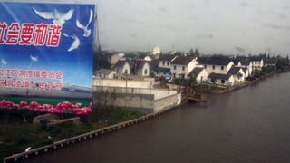  Shanghai - The Fragile Megacity