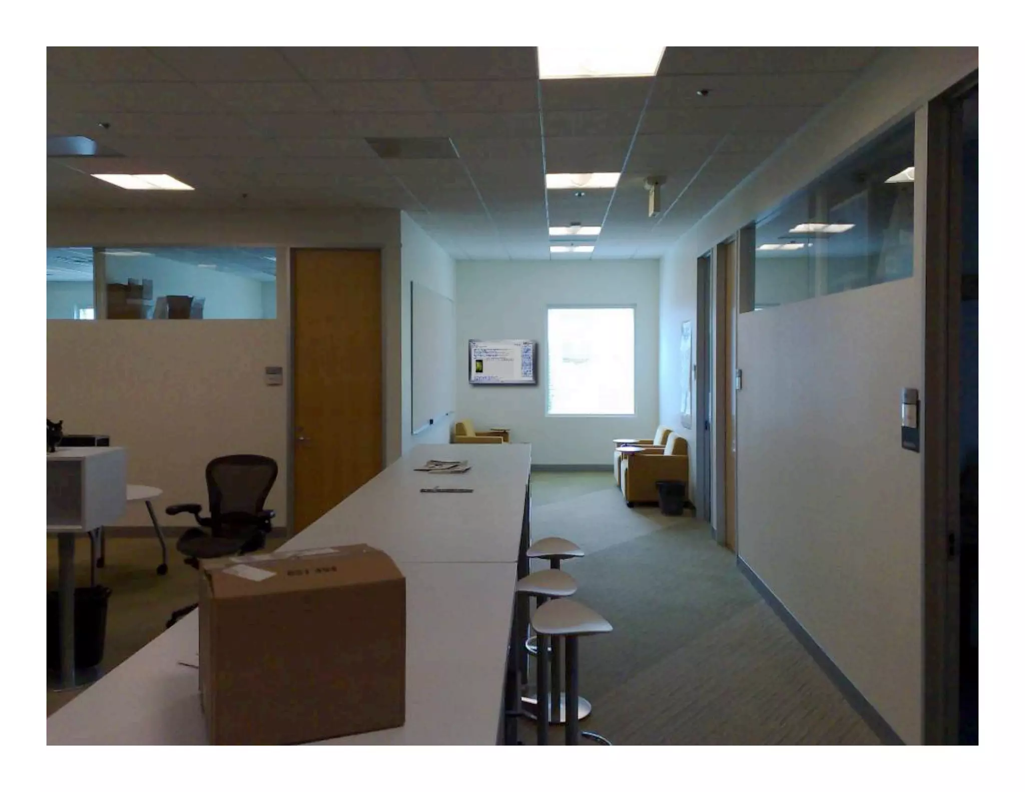 Friendsters At Work: Displaying Social Media Streams in the Workplace