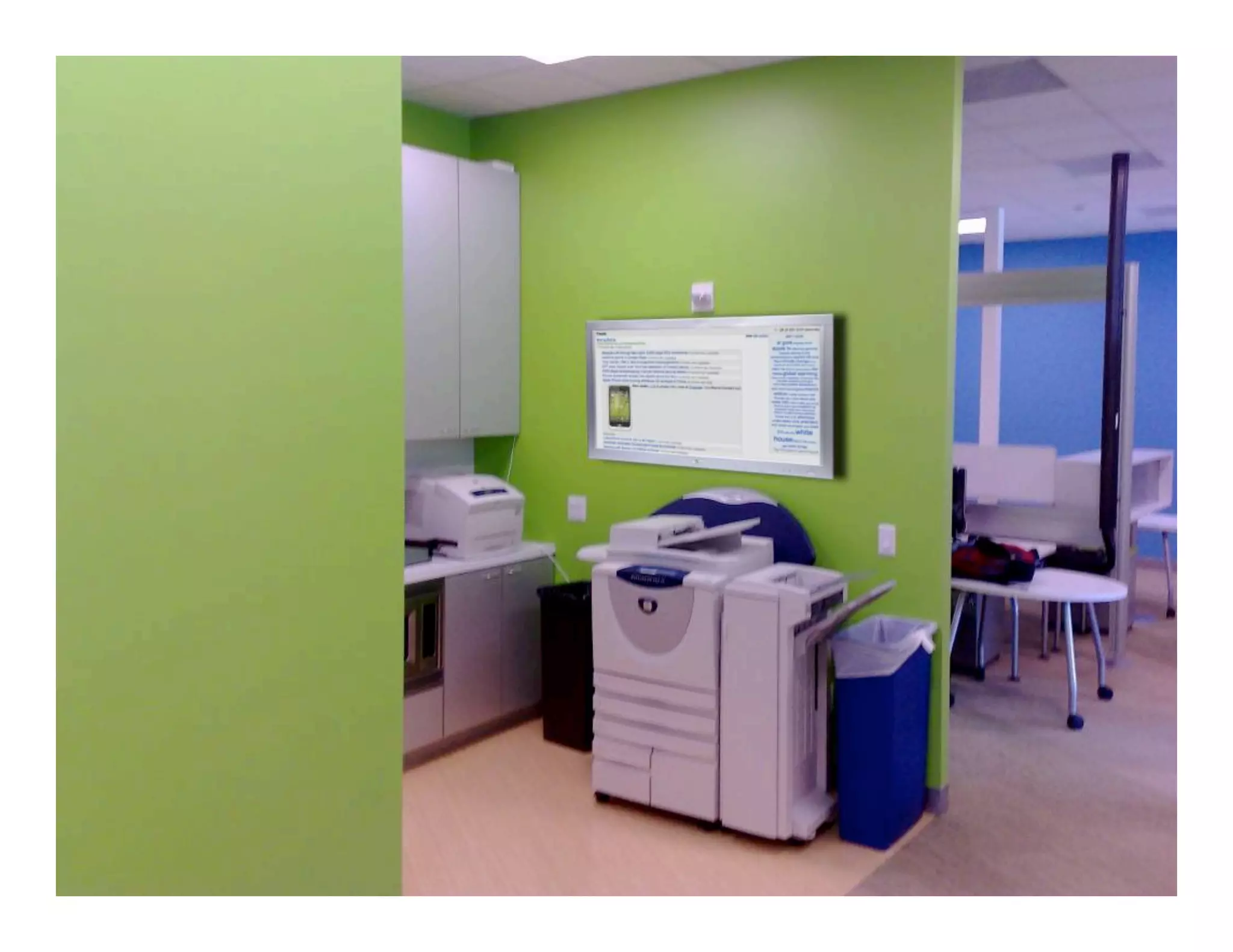 Friendsters At Work: Displaying Social Media Streams in the Workplace