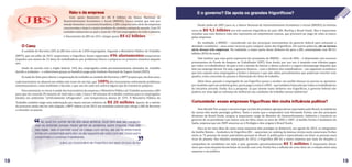 18 19
Com apoio financeiro de R$ 8 bilhões do Banco Nacional de
Desenvolvimento Econômico e Social (BNDES), banco estatal que tem por
missão fomentar a economia brasileira, o JBS comprou uma série de empresas
concorrentes e hoje é o maior produtor de proteína animal do mundo. Com 35
unidades industriais no país e mais de 130 mil empregados em todo o planeta,
o faturamento da JBS em 2011 atingiu quase R$ 62 bilhões.
Raio-x da empresa
O Caso
A unidade de Barretos (SP) da JBS tem cerca de 1.850 empregados. Segundo o Ministério Público do Trabalho
(MPT), que em julho de 2011 inspecionou o frigorífico, foram registrados 496 afastamentos temporários
(aqueles com menos de 15 dias) de trabalhadores por problemas físicos e psíquicos no primeiro semestre daquele
ano.
Ainda de acordo com o órgão federal, 14% dos empregados estão permanentemente afastados do trabalho
devido a acidentes – e sobrevivem graças ao benefício pago pelo Instituto Nacional do Seguro Social (INSS).
Se nada for feito para alterar a organização do trabalho na unidade de Barretos, o MPT projeta que, em dois anos,
cada funcionário se afastará em média sete vezes do serviço; que 100% dos funcionários enfrentarão problemas
osteomusculares, como tendinites e bursite; e que um em cada seis sofrerá algum tipo de transtorno psíquico.
Para minimizar os riscos à saúde dos funcionários da empresa, o Ministério Público do Trabalho processou a JBS
para que ela conceda 20 minutos de intervalo a cada 1 hora e 40 minutos de trabalho contínuo para os empregados
lotados em ambientes “artificialmente refrigerados”, com temperaturas abaixo de 15ºC. O Ministério Público do
Trabalho também exige uma indenização por danos morais coletivos de R$ 20 milhões. Apesar de o mérito
do processo ainda não ter sido julgado, o MPT obteve já em 2012 um mandado judicial que obriga a JBS de Barretos
a conceder as pausas.
Se você for correr atrás dos seus direitos, você tem que ser corajoso.
Hoje eu entendo porque muita gente se acidenta, sofre trauma, mas não
fala nada. Isso é terrível: você vê colega com dores, ele vai na enfermaria
toma um comprimido para dor; no dia seguinte ele volta com dor, toma outro
comprimido e continua trabalhando.
Julio*, ex-funcionário de frigorífico em Mato Grosso do Sul
”
”
E o governo? Ele apoia os grandes frigoríficos?
Desde junho de 2007 para cá, o Banco Nacional de Desenvolvimento Econômico e Social (BNDES) já investiu
cerca de R$ 9,5 bilhões nos três maiores frigoríficos do país: JBS, Marfrig e Brasil Foods. Mas é importante
ressaltar que esse dinheiro todo não representa um empréstimo comum, que precisará ser pago de volta ao banco
pelas empresas.
Na realidade, o BNDES – considerado um dos principais instrumentos do governo federal para estimular a
atividade econômica – usou esses recursos para comprar ações dos frigoríficos. Em outras palavras, ele se tornou
sócio dessas três empresas. Na realidade, a maior parte desse dinheiro foi para a JBS, contemplada com R$ 8,1
bilhões (85% do total).
Vale lembrar que uma parte expressiva do orçamento do BNDES – cerca de 40% – é alimentado com recursos
provenientes do Fundo de Amparo ao Trabalhador (FAT). Esse fundo, por sua vez, é mantido com tributos pagos
por todos os trabalhadores do país e tem a missão de bancar o abono salarial e o seguro-desemprego daqueles que
têm um emprego formal. Ou seja, o governo financia – com o dinheiro dos trabalhadores – um segmento econômico
que tem exposto seus empregados a lesões e doenças e que não adota procedimentos que poderiam reverter esse
quadro, como concessão da pausas e diminuição do ritmo de trabalho.
Além disso, quando o empregado de um frigorífico passa a receber um auxílio-doença ou precisa se aposentar
por invalidez após um acidente grave, quem paga a conta é o INSS – que também é bancado por todos os trabalhadores
da iniciativa privada. Então, fica a pergunta: já que investe tanto dinheiro nos frigoríficos, o governo federal não
poderia ser mais ágil na cobrança de melhorias nas condições de trabalho nessas indústrias?
Curiosidade: essas empresas frigoríficas têm muita influência política?
Sem dúvida! Por ocupar o terceiro lugar na lista de produtos agropecuários exportados pelo Brasil, as indústrias
de carnes têm muito prestígio político. Tanto é assim que o empresário Luiz Fernando Furlan, um dos principais
diretores da Brasil Foods, ocupou o importante cargo de Ministro do Desenvolvimento, Indústria e Comércio no
governo do ex-presidente Luiz Inácio Lula da Silva, entre os anos de 2002 e 2007. A família Furlan é fundadora da
Sadia, empresa que em 2009 associou-se à Perdigão e deu origem à Brasil Foods.
Para se ter uma ideia de como essas empresas têm prestígio (e dinheiro!), em agosto de 2012, os integrantes
da família Batista – fundadora do frigorífico JBS – apareciam no ranking da famosa revista norte-americana Forbes
entre as 74 pessoas de maior patrimônio pessoal no Brasil. A publicação é especializada em listar as pessoas mais
ricas do planeta. Nas eleições municipais de 2012, o frigorífico JBS foi a oitava empresa que mais fez doações a
campanhas de candidatos em todo o país, gastando aproximadamente R$ 5 milhões. É importante deixar
claro que essas doações foram feitas de acordo com a lei. Porém fica a reflexão de como deve ser a relação entre uma
empresa e um político.
 