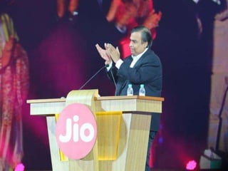 ADVERTISMENT JIO
 