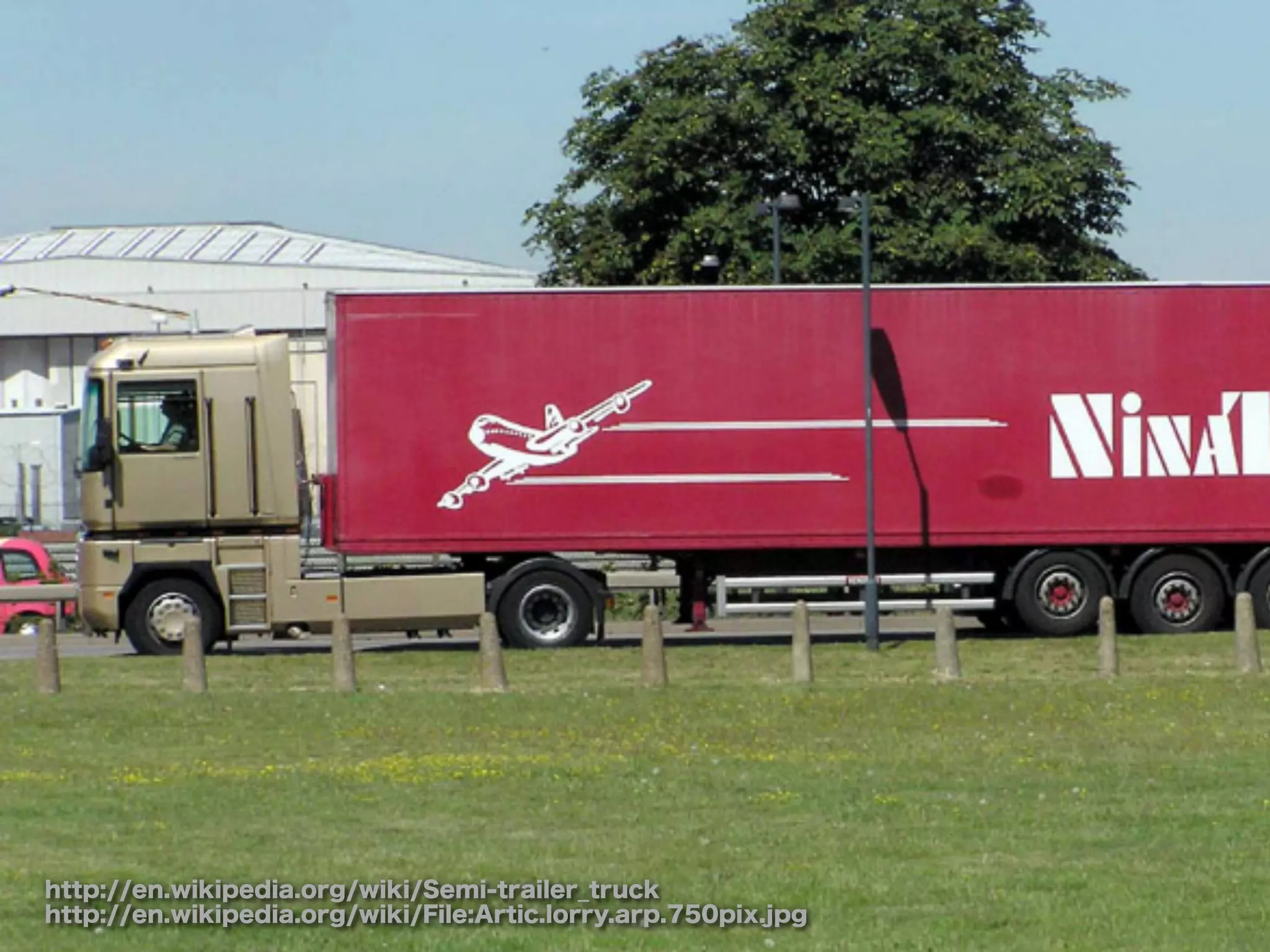 http://en.wikipedia.org/wiki/Semi-trailer_truck
http://en.wikipedia.org/wiki/File:Artic.lorry.arp.750pix.jpg
 