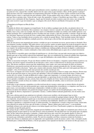 Quando se acham perplexos, sem saber qual o procedimento correto, exponham aos pais a questão, tal qual a consideram sob o
seu ponto de vista, e peçam-lhes conselho. Quem seria tão capaz como os pais tementes a Deus, de lhes apontar os perigos?
Quem tão bem como eles compreenderá seu temperamento particular? Os filhos que forem cristãos avaliarão acima de toda
bênção terrena o amor e a aprovação dos pais tementes a Deus. Os pais podem sentir com os filhos, e orar por eles e com eles,
para que Deus os proteja e guie. Acima de tudo o mais, lhes apontarão o Amigo e Conselheiro que nunca falha, e o qual Se
comove com o sentimento de Suas fraquezas. Aquele que foi tentado em todos os pontos como nós somos, mas sem pecado,
sabe como socorrer os que são tentados e que se achegam a Ele com fé. Review and Herald, 26 de janeiro de 1886.
13
A Importância do Preparo na Obra de Deus
Pág. 107
O trabalho do obreiro não é pequeno ou insignificante. Se ele se dedica a qualquer ramo da obra, seu primeiro dever é ter
cuidado de si mesmo e da doutrina. Deve examinar o seu coração e remover o pecado; deve manter então sempre diante de si o
Modelo, Jesus cristo, como seu exemplo. Não deve sentir-se na liberdade de moldar sua conduta como melhor aprouver a sua
própria inclinação. Ele é a propriedade de Jesus. Escolheu uma alta vocação, e dela deve proceder o colorido e feição de toda a
sua vida futura. Ingressou na escola de Cristo, e poderá obter conhecimento de Cristo e Sua missão, e da obra que lhe compete
realizar. Todas as suas faculdades devem ser postas sob o controle do grande Mestre. Toda faculdade mental, todo órgão do
corpo deve ser mantido nas melhores condições possíveis, a fim de que a obra de Deus não apresente sinais de seu caráter
defeituoso.
Antes de uma pessoa estar preparada para ensinar a verdade aos que se encontram nas trevas, precisa tornar-se discípulo. Deve
estar disposta a receber conselhos. Não pode colocar o pé no terceiro, quarto ou quinto degrau da escada do progresso antes de
haver começado no primeiro degrau. Muitos julgam estar habilitados para a obra, quando em realidade não sabem quase nada a
esse respeito. Se receberem permissão para começar a trabalhar por confiança própria, deixarão de adquirir o conhecimento
que é seu privilégio obter, e estarão condenados a lutar contra muitas dificuldades para as quais eles se acham inteiramente
desprevenidos.
A cada obreiro é concedido agora o privilégio de aperfeiçoar-se, e ele deve fazer com que tudo concorra para esse objetivo.
Quando quer que se faça esforço especial num importante lugar, deve ser estabelecido um sistema de trabalho bem organizado,
de maneira que os que desejarem ser colportores, e os que são habilitados a dar estudos bíblicos a famílias possam
Pág. 108
receber as necessárias instruções. Os que são obreiros também devem ser discípulos, e enquanto o pastor labuta na palavra e na
doutrina, não devem vaguear ociosamente de um lado para o outro, como se nada houvesse no discurso que necessitassem
ouvir. Não devem considerar a pessoa que fala simplesmente como orador, mas como mensageiro de Deus aos homens.
Preferências e preconceitos pessoais não devem exercer influência sobre a atenção prestada por eles. Se todos imitassem o
exemplo de Cornélio e dissessem: "Agora, pois, estamos todos presentes diante de Deus, para ouvir tudo quanto por Deus te é
mandado", (Atos 10:33) tirariam muito mais proveito dos sermões ouvidos por eles.
Deve haver, em ligação com nossas missões, colégios para os que estão prestes a entrar no campo como obreiros. Devem estar
certos de que precisam tornar-se como novatos que aprendam o ofício de trabalhar pela conversão de almas. O labor nestas
escolas deve ser variado. O estudo da Bíblia deve ocupar o lugar mais importante, e, ao mesmo tempo, deve haver um
sistemático treino da mente e das maneiras, para que aprendam a se aproximar do povo da melhor maneira possível. Todos
devem aprender a trabalhar com tato, cortesia, bem como com o Espírito de Cristo. Jamais devem parar de aprender, mas
sempre continuar cavando em busca da verdade e dos melhores métodos de trabalho, como se estivessem à cata de ouro
escondido na terra.
Oxalá todos os que começam a empenhar-se na obra resolvam não ter sossego a menos que se tornem obreiros de primeira
classe. A fim de fazer isto, não devem permitir que a mente seja dominada pelas circunstâncias e os impulsos, mas fixar-se ao
ponto exato, e ser exercitada ao máximo para compreender a verdade em todos os seus aspectos.
Homens de talento têm labutado com grande desvantagem porque seu espírito não foi disciplinado para a obra. Vendo a
necessidade de obreiros, dispuseram-se a preencher a lacuna, e, embora tenham realizado grande bem, este em muitos casos
Pág. 109
não é nem a décima parte do que poderiam ter realizado se houvessem recebido o devido preparo logo no início.
Muitos que pretendem dedicar-se ao serviço de Deus não sentem necessidade de qualquer preparo especial. Mas os que têm
essa impressão, são precisamente aqueles que se encontram em maior necessidade de rigoroso preparo. É quando eles têm
pouco conhecimento de si mesmos e da obra, que se consideram mais habilitados. Quando esse conhecimento é maior,
percebem a ignorância e a ineficiência de que se acham possuídos. Ao submeterem o coração a minucioso exame, notam tanta
coisa diferente do caráter de Cristo, que são levados a exclamar: "Quem é idôneo para estas coisas?", e com profunda
humildade esforçar-se-ão cada dia por colocar-se em íntima ligação com Cristo. Crucificando o próprio eu, estão pondo os pés
no caminho em que Ele pode guiá-los.
Há o perigo de que o obreiro inexperiente, enquanto procura habilitar-se para a obra, julgue ser competente para colocar-se em
qualquer posição na qual soprem ao seu redor diversos ventos de doutrinas. Ele não pode fazer isto sem perigo para sua própria
alma. Se lhes sobrevierem provações e tentações, o Senhor dará forças para vencê-las; mas quando alguém se coloca no
caminho da tentação, sucede com freqüência que Satanás, por meio de seus agentes, estimula os sentimentos dessa pessoa de
tal maneira que confundam e perturbem a mente. Por meio de comunhão com Deus e minucioso estudo das Escrituras, o
obreiro deve firmar-se cabalmente antes de empreender com regularidade a tarefa de ensinar a outros. João, o discípulo amado,
foi banido para a solitária ilha de Patmos, a fim de que pudesse estar separado de toda luta e até mesmo da obra que amava, e a



                 www.terceiroanjo.org
            Sua fonte de pesquisa na internet
 