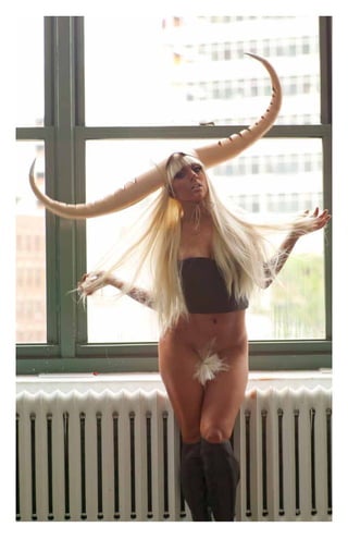 La despampanate Lady Gaga mostrando todo!