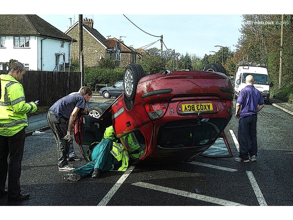 Images Of Littlehampton Car Crash 23 October 2009