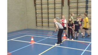 Gastlessen basketbal en tennis