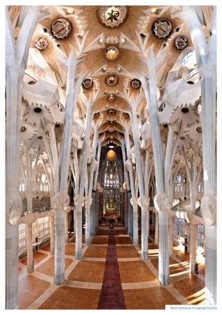 Nave central de la Sagrada Familia
 