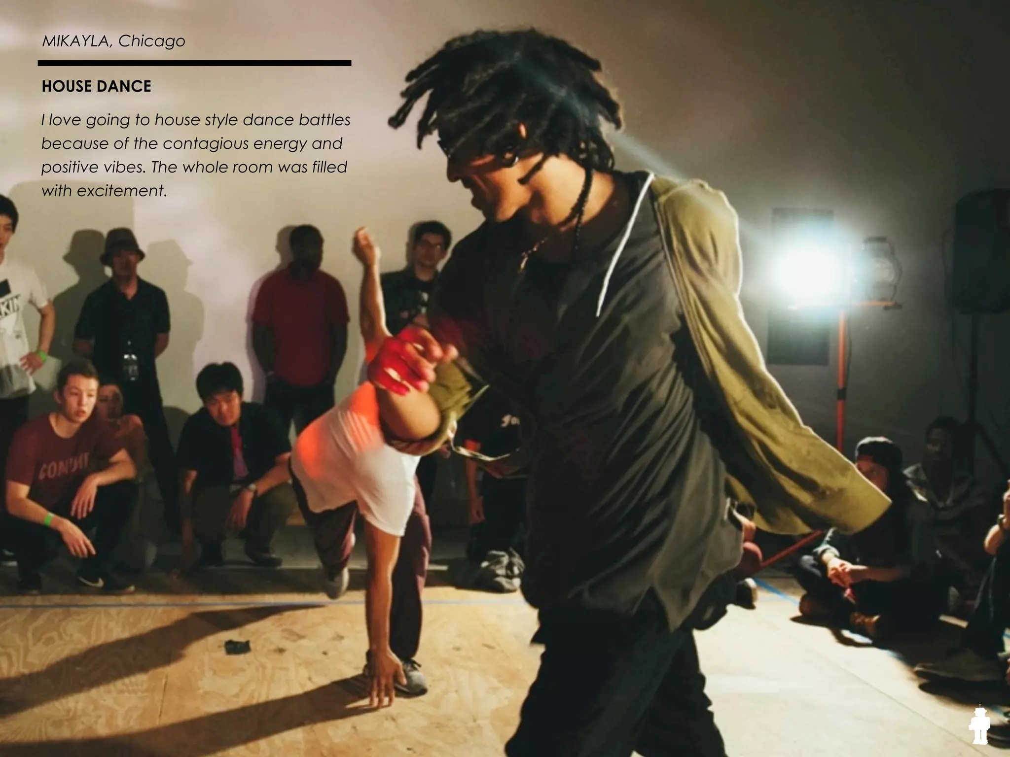 19THE SOUND
Mikayla, 18, Chicago
Hot Spots
I took this photo because I have a
strong appreciation for street art
and I am attracted to areas
where there is a lot of street art.
This photograph represents inner
city kids who are often
demonized in the mainstream
media. This photo embodies
them and how they are trying to
reach for the light and to be seen
in a positive way. 
 