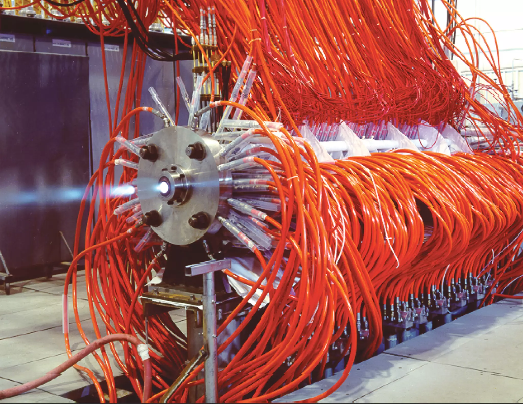 Yield, a modern language love
story
Originally Proposed in 1995, the yield keyword became official via the
RFP on June 20th 2013 with PHP 5.5.Generators
Facebook said a Hip, Hop and Don't Stop, and did their own yield
generators in HipHop PHP
 