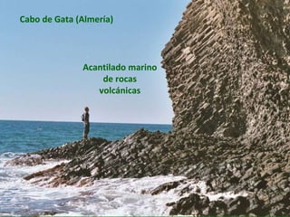 Cabo de Gata (Almería) Acantilado marino de rocas volcánicas 
