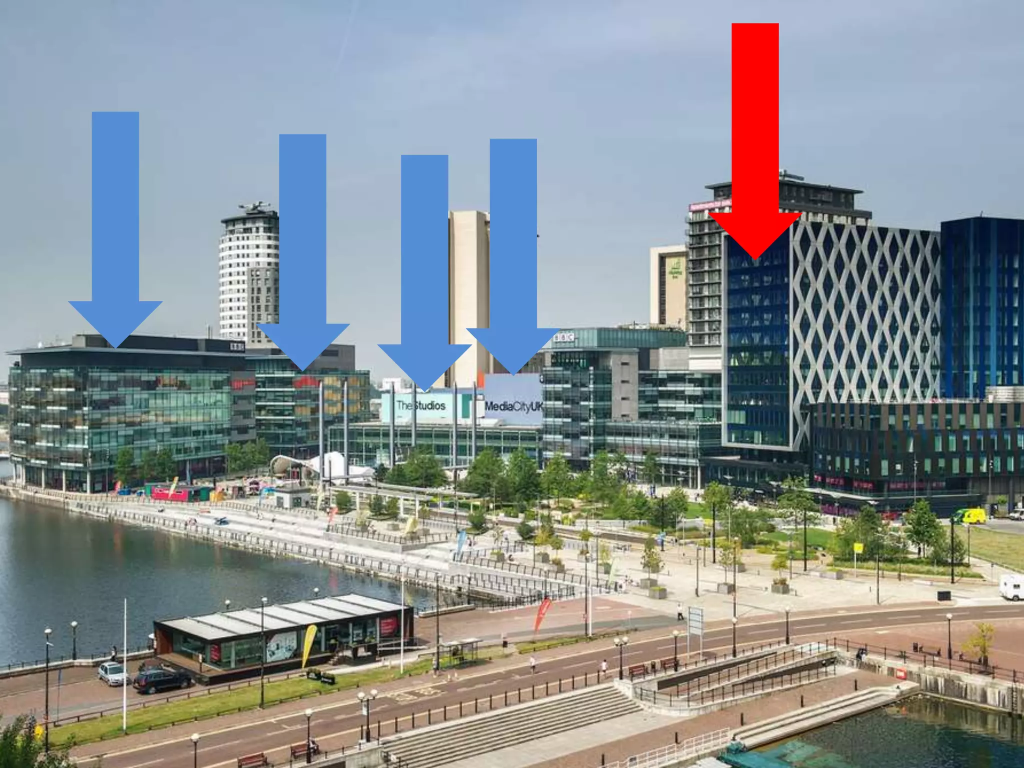 SALFORD
Kings Arms Pub World’s 1st free public library
BBC Media City Emmeline Pankhurst
LS Lowry Walter Greenwood Peter Hook
Paul Scholes Sir Peter Maxwell Davies
1st gas lit street James Prescott Joule Marx & Engels
Albert Finney
 