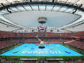 Glamour of UEFA EURO 2012 – selected stunning images and effects of UEFA EURO 2012 with Oceana’s ‘Endless Summer’