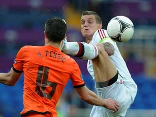 Glamour of UEFA EURO 2012 – selected stunning images and effects of UEFA EURO 2012 with Oceana’s ‘Endless Summer’