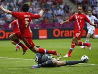 Glamour of UEFA EURO 2012 – selected stunning images and effects of UEFA EURO 2012 with Oceana’s ‘Endless Summer’