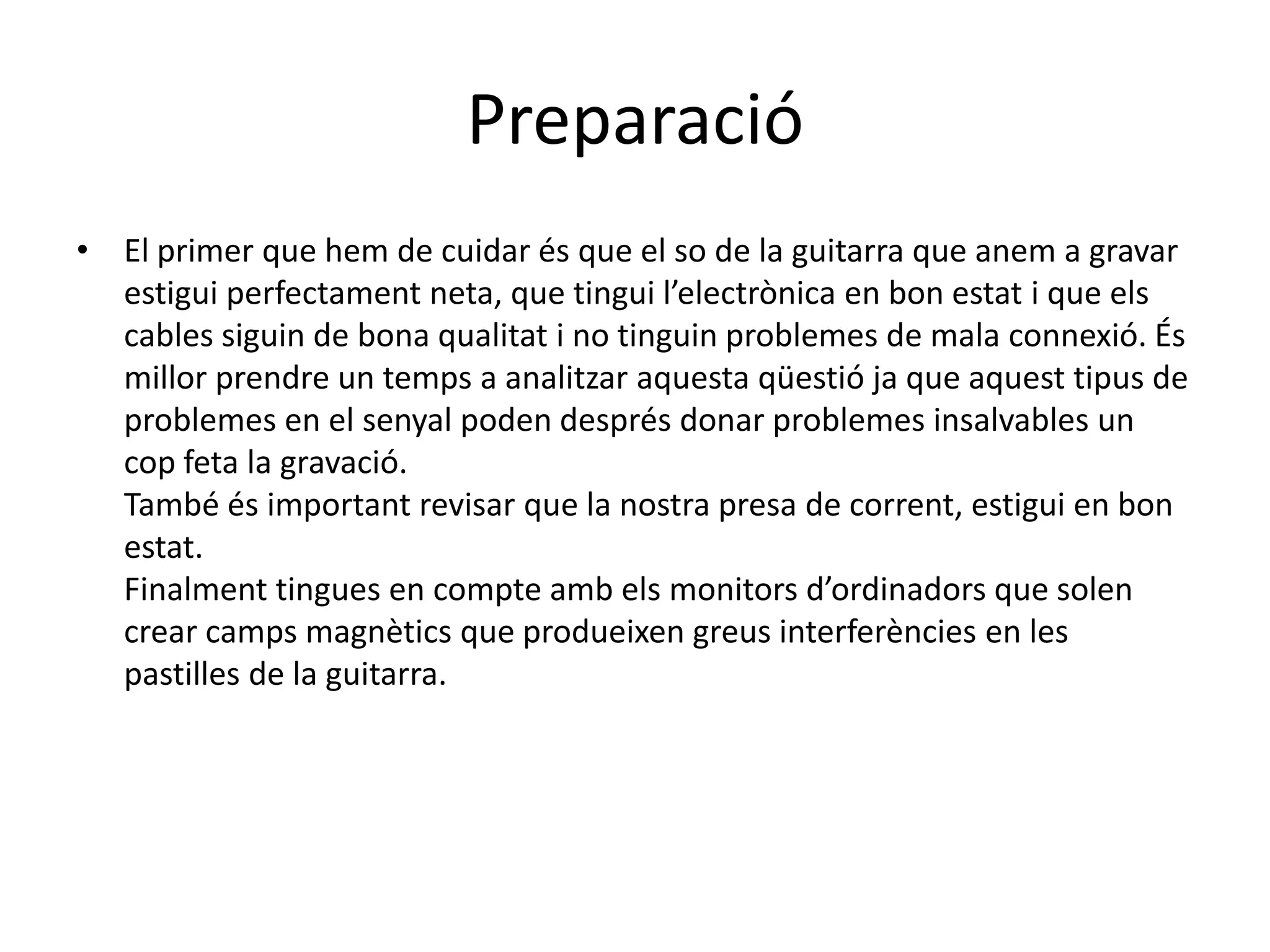 CaracterístiquesÉspetita i portàtil.  2. Una altra característica és que l’aparell és capaç de gravar so en forma MP3.3. Es pot connectar la gravadora a l'ordinador amb USB.
