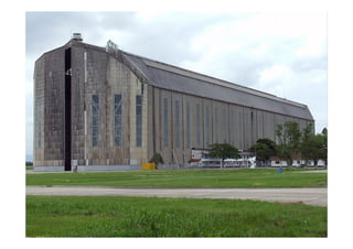 En 1933, los alemanes fueron a Brasil,
     para proyectar un hangar que atendiera
    los dirigibles alemanes en Rio de Janeiro.
  Para ello, la Luftschiffbau Zeppelin recibió un
 terreno de 80 mil m², en el suburbio de Santa
Cruz, Rio de Janeiro, donado por el Ministerio de
     Agricultura, próximo a Baía de Sepetiba.
 Allí se construyó un aeropuerto para dirigibles,
que recibió el nombre de Bartolomeu de Gusmão,
      en homenaje al pionero piloto brasilero.
 Ese hangar, pre-fabricado, fue construído por
  Guttehoffnungshutte Aktien Geselschaft, en
  Alemania, transportado por vida marítima y
    montado en Santa Cruz por la Compañía
   Constructora Nacional, durante 23 meses,
 empleando 5.500 operarios, a partir de 1934.
 
