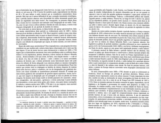 que os historiados da arte designavam como barroco, ou seja, o que vai de finais do
século xvi até cerca de 1750. O termo foi também usado, especialmente nas décadas
de 40 e 50, para definir o estilo musical que se considerava característico desse
período. Mas este uso é menos defensável do que a acepção meramente cronológica,
pois o período barroco abarcou uma diversidade de estilos demasiado grande para
poder ser englobado num único termo3
. Por conseguinte, na presente edição desta
obra o termo barroco raramente será utilizado como designação de um estilo. Toda-
via, uma vez que evoca a cultura artística e literária de toda uma época, o termo é útil
enquanto designação de um período da história da música.
Tal como para as outras épocas, as datas-hmites são apenas aproximadvas, dado
que muitas características deste período se evidenciaram antes de 1600 e muitas
estavam já em declínio na década de 1730. Mas é possível e prático tomar estas datas
como limites aproximados entre as quais se desenvolveram, a partir de origens varia-
das e dispersas, determinadas formas de organizar o material musical, determinados
ideais de sonoridade musical e determinadas formas de expressão musical, dando
origem a um método de composição que seguia, de modo coerente, um certo número
de convenções.
Quais são então essas características? Para respondermos a esta pergunta devemos
considerar em que medida está a música desta época relacionada com o meio que lhè
deu origem. O uso do termo barroco para circunscrever a música de 1600 a 1750
sugere que os historiadores encontram uma certa semelhança entre os atributos dessa
música e os da arquitectura, pintura, hteratura e talvez mesmo da ciência e filosofia
coevas... Somos tentados a crer que existe, de facto, uma relação estreita — e não só
no século xvn, mas em todas as épocas — entre a música e as outras actividades
criadoras do homem, que a música produzida numa determinada época não pode
deixar de reflectir de forma adequada à sua natureza própria as mesmas concepções
e as mesmas tendências que se exprimem nas outras artes contemporâneas. É por este
motivo que muitas vezes se empregam na história da música etiquetas de carácter
geral como barroco, gótico e romântico, em vez de designações que poderiam des-
crever com maior exactidão as características puramente musicais. É verdade que
estes termos genéricos são susceptíveis de gerarem alguns equívocos. Assim, barro-
co, que tem origem na designação que em português se dava às pérolas de forma
irregular, foi durante muito tempo usado no sentido pejorativo de «anormal», «bizar-
ro», «exagerado», «de mau gosto», «grotesco»; o termo ainda hoje é assim definido
nos dicionários e evoca para muita gente, pelo menos, uma parte destas conotações.
E, todavia, a música escrita entre 1600 e 1750 não é, no seu conjunto, mais anormal,
fantástica ou grotesca do que a de qualquer outro período.
CONDICIONALISMOS GEOGRÁFICOS E CULTURAIS — As concepções italianas dominaram o
pensamento musical deste período. De meados do século xvi a meados do século xvm
foi a Itália a nação mais influente de toda a Europa no domínio musical. Em vez de
nação, deveríamos antes dizer região, pois a Península Itálica estava dividida em
3
As anteriores tentativas de resumir o período numa única designação — «período do baixo
contínuo», «período do estilo concerto» — referem-se apenas a aspectos técnicos da música, não
dando conta das importantes relações entre a música e outros aspectos da cultura da época; além
disso, nem o baixo contínuo nem o estilo concertólo estão presentes em toda a música do período.
308
zonas governadas pela Espanha e pela Áustria, nos Estados Pontifícios e em meia
dúzia de estados independentes de menores dimensões que de vez em quando se
aliavam a uma ou outra das grandes potências européias e, regra geral, nutriam uns
pelos outros uma forte desconfiança. Todavia, a enfermidade política não impede,
segundo parece, a saúde artística. Veneza foi, ao longo de todo o século xvn, apesar
da sua impotência política, um grande centro musical, e o mesmo pode dizer-se de
Nápoles durante a maior parte do século xvm. Roma exerceu uma constante influên-
cia sobre a música sacra e durante algum tempo, no século xvn, foi um importante
centro da ópera e da cantata; Florença conheceu um período de esplendor no início
do século xvn.
Quanto aos outros países europeus durante o período barroco, a França começou
na década de 1630 a desenvolver um estilo musical nacional que resistiu às influên-
cias italianas durante mais de cem anos. Na Alemanha uma cultura musical já debi-
litada viu-se submersa pela calamidade da guerra dos Trinta Anos (1618-1648), mas,
apesar da desunião política, houve nas gerações seguintes um vigoroso ressurgimen-
to, que teve na música de Johann Sebastian Bach o seu expoente máximo. Em
Inglaterra as glórias do período isabelino e jacobita esfumaram-se com o período da
guerra civil e da Commonwealth (1642-1660); a um breve e brilhante ressurgimento,
em finais do século, seguiu-se uma quase total capitulação perante o estilo italiano.
A primazia musical da Itália durante o período barroco não foi absoluta, mas
mesmo os países que desenvolveram e conservaram o idioma nacional próprio não
escaparam à influênica italiana. Esta fez-se sentir em França especialmente na pri-
meira metade do século xvn: o compositor cujas obras mais contribuíram para firmar
o estilo nacional francês a-partir de 1660, Jean-Baptiste Lully, era de origem italiana.
Na Alemanha, na segunda metade do século, o estilo italiano foi o principal alicerce
sobre o qual construíram os compositores alemães; a arte de Bach deve muito à Itália,
e a obra de Haendel é tão itaUana como alemã. No final do período barroco, com
efeito, a música da Europa tinha-se convertido numa Unguagem internacional com
raízes itaUanas.
Os anos compreendidos entre 1600 e 1750, durante os quais se colonizaram as
Américas, foram na Europa um período de governos absolutos. Muitas cortes
européias foram importantes centros da cultura musical. O mais importante de entre
eles, modelo de todas as instituições de menor envergadura de finais do século xvn
e início do século xvm, foi a corte do rei de França Luís XTV (reinado de 1643 a
1715). Entre os restantes patronos da música contaram-se papas, imperadores, reis de
Inglaterra e de Espanha e governantes de estados mais pequenos, na Itália e na
Alemanha. As cidades-estados, como Veneza e muitas cidades do Norte da Alema-
nha, também mantinham e regulamentavam as suas instituições musicais, quer ecle-
siásticas, quer seculares. A Igreja propriamente dita, como éevidente, continuou a
promover a música, mas o seu papel foi comparativamente menos importante no
período barroco do que o havia sido em épocas anteriores. A par do patrocínio
aristocrático, cívico è eclesiástico, em muitas cidades as «academias» (ou seja, orga-
nizações de particulares) promoviam também a actividade musical. Os concertos
públicos com entrada paga eram, no entanto, ainda raros. A primeira iniciativa deste
tipo teve lügar em Inglaterra em 1672; seguiram-se-lhe a Alemanha e a França,
repectivamente em 1722 e 1725, mas o movimento só se generalizou na segunda
metade do século xvm.
309
 