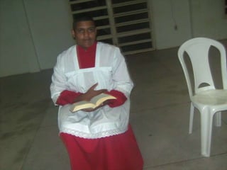 Grupo de acólitos e coroinhas são tarcísio