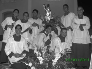 Grupo de acólitos e coroinhas são tarcísio