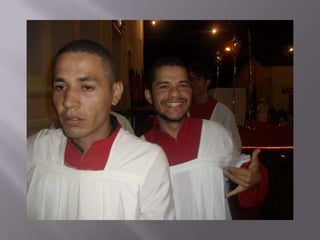 Grupo de acólitos e coroinhas são tarcísio