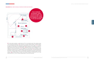 90
cm
80
cm
80
cm
120 cm
Barra de apoyo
Barra de apoyo
Barra de apoyo
Asiento ducha
Área de transferencia
1
5
0
c
m
Ministerio de Vivienda y Urbanismo Guía de Soluciones Accesibles para Espacios Públicos y Viviendas
CAPÍTULO 3: VIVIENDA PARA PERSONAS CON MOVILIDAD REDUCIDA
Ministerio de Vivienda y Urbanismo
95
94
CAPÍTULO
3
SOLUCIÓN N° 21 / BAÑO VIVIENDA DE PERSONA CON MOVILIDAD REDUCIDA
a. El recinto debe considerar un radio de giro de 150 cm de diámetro libres. Dicho diámetro puede
incluir el área bajo el lavamanos. / b. En las duchas no se deben presentar resaltes ni rebordes respecto
al nivel del pavimento del baño, para permitir la aproximación de la silla de ruedas. / c. Las barras
de apoyo de la ducha deben ser alcanzables desde el sector destinado a la transferencia y permitir el
apoyo durante la ducha, tanto de pie como sentado. / d. Desnivel máximo hacia el desagüe de 0,5 cm,
respecto del nivel de piso terminado. / e. La regadera de la ducha debe ser de tipo teléfono y debe
instalarse a una altura de 120 cm, medidos desde el nivel de piso terminado. / f. La grifería debe ser de
tipo presión o palanca y estar ubicada en el costado lateral del receptáculo de ducha a una altura entre
70 y 120 cm, medidos desde el nivel de piso terminado, debiendo ser alcanzable desde la posición
sentado. / g. Dos barras de apoyo en duchas, una horizontal instalada a una altura de 75 cm, y otra
vertical entre 80 cm y 140 cm, ambas medidas desde el nivel de piso terminado.
Para la instalación
del lavamanos, inodoro,
sus barras de apoyo, y los
accesorios de baño, cumplir
con lo definido en la solución
N° 19 de este documento.
a
b c
d e
f
g
 
