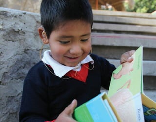 discapacidad auditiva.indd 81 26/11/13 08:58
 