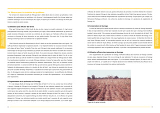 2.6 Mesures pour la résolution des problèmes                                                                                s'effectuer de manière intensive sous une gestion méticuleuse des personnes. Ils doivent d'abord être exécutés à

     Sur la base de la situation actuelle de l'élevage dans le Sahel décrite dans les articles qui précèdent, et afin       l'intérieur des régions d'élevage de type sédentaire susceptibles de faire l'objet d'une gestion intensive. De plus,

d'apporter des améliorations aux problèmes et de favoriser le développement durable d'un élevage adapté aux                 on doit utiliser diverses méthodes d'augmentation de la production de fourrage. On peut penser, par exemple, à la

conditions climatiques et socio-économiques de la région, il importe que l'on donne à cet élevage une forme plus            fabrication d'herbages artificiels, à la culture des produits de fourrage, à la production de suppleménts de

intensive à partir des points suivants.                                                                                     fourrage, etc.


1) Utilisation plus efficace des terres                                                                                     3) Conservation du fourrage

     Bien que l'élevage dans le Sahel tende de plus en plus à passer au modèle sédentaire, il s'agit encore                    Le bétail du Sahel perd ou prend du poids selon les variations saisonnières du volume de fourrage disponible.

principalement d'un élevage nomade. On peut affirmer qu'il s'agit là d'une méthode traditionnelle qui permet une            Il faut un temps déterminé au bétail pour reprendre le poids qu'il a perdu alors que le fourrage était insuffisant

grande économie d'énergies et convient aux conditions de cette région, par l'utilisation efficace des maigres               pendant la saison sèche. Cela constitue un grand désavantage du point de vue de la productivité du bétail. Afin

ressources en fourrage de façon saisonnière sur une grande étendue. D'un autre côté, il s'agit d'une forme                  d'élever le bétail de façon saine, l'idéal consiste à éliminer ces écarts de volume de fourniture de fourrage et à le

d'élevage extensif qui repose sur l'utilisation de la végétation naturelle.                                                 rendre équilibré tout au long de l'année. Cela exige l'application de certains mesures : le bétail doit être libéré de
                                                                                                                            cette forme d'élevage extensif, les sous-produits agricoles (son de mil, etc.) doivent être conservés pendant la

     Afin de pouvoir prévenir la désertification et élever le bétail sur une base permanente dans cette région, il ne       saison sèche et utilisés de façon efficace, les herbes sauvages qui ont poussé pendant la saison humide doivent

suffit pas d'utiliser simplement la végétation naturelle ; il est impératif d'utiliser les ressources terrestres limitées   être séchées et conservées afin d'être fournies au bétail pendant la saison sèche. L'approvisionnement équilibré

de la région de façon "dense" et durable. Pour cela, outre l'élevage de type nomade traditionnel, il est nécessaire         en fourrage augmente le taux de reproduction du bétail, ce qui mène à une augmentation des produits du bétail.

de développer un élevage de type sédentaire qui permette une utilisation plus intensive et durable des ressources
terrestres dans la région et facilite la gestion du bétail. Il sera ainsi nécessaire d'adopter des mesures concrètes        4) Utilisation efficace des ressources en fourrage

permettant d'augmenter la part qu'occupe l'élevage de type sédentaire dans la région du Sahel. Ceci dit, ce n'est              Avec l'augmentation de la production en fourrage, l'utilisation efficace des ressources en fourrage constitue

pas une tâche facile que celle de modifier les coutumes établies et la longue histoire de l'élevage dans le Sahel.          un autre aspect important lorsque l'on vise un élevage de type sédentaire. En tant que ressources en fourrage

Une transformation immédiate vers un mode d'élevage sédentaire et intensif est impossible, aussi faut-il adopter            encore utilisées traditionnellement dans cette région, il y a les arbustes (fourrage ligneux), les tiges de mil, de

une méthode réaliste d'amélioration graduelle des méthodes traditionnelles. Pour cela, les éléments suivants                sorgho et de niébé etc., et la paille de riz. Il importe de découvrir des méthodes d'utilisation plus efficaces de ces

deviennent importants : la saisie du nombre de têtes qui convient à la capacité d'élevage des prairies naturelles et        ressources en fourrage en procédant à des analyses nutritionnelles.

l'adoption de réglementations relatives à ce nombre de têtes de bétail ; une réforme des mentalités des éleveurs
afin qu'ils accordent davantage d'importance à la productivité du bétail qu'à la possession d'un grand nombre de
têtes ; le découpage de zones de terres à pâturage nomade et leur réglementation ; la sensibilisation des habitants
de la région et l'organisation des personnes concernées par le respect des réglementations ; et les ajustements
entre organisations.


2) Augmentation de la production en fourrage
     Il y a un manque absolu en fourrage pour le bétail dans le Sahel. Et si l'on vise, comme nous l'avons affirmé
ci-dessus, le passage de l'élevage de type nomade à l'élevage de type sédentaire, apparaît alors la nécessité de
faire augmenter l'approvisionnement en fourrage à l'intérieur de la zone sédentaire. Ensuite, cette augmentation
ne doit pas se faire qu'une seule fois, mais doit être de nature durable. Les prairies naturelles, qui ont été jusqu'ici
utilisées de façon extensive, s'épuisent et perdent de leur capacité d'élevage du bétail. Par contre, si elles sont
adéquatement conservées, leur capacité d'élevage du bétail s'élèvera. Qui plus est, si on effectue une gestion
adéquate de l'élevage, une utilisation durable sera rendue possible par le maintien de cette capacité accrue
d'élevage du bétail. Cette conservation adéquate et cet élevage adéquat doivent toutefois, à un certain degré,
                                                                                                                            Tiges de mil après la récolte


14                                                                                                                                                                                                                                               15
 