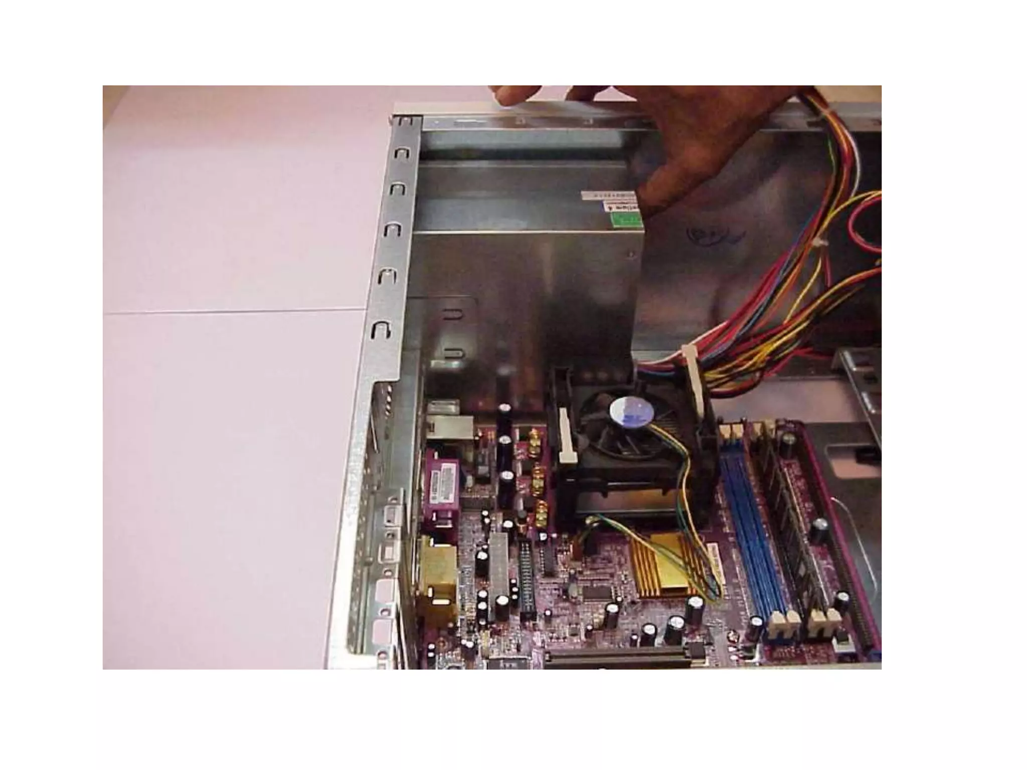 Hardware Components PPT Hardware components ppt