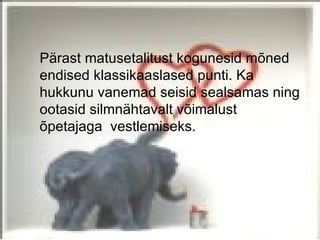 Pärast matusetalitust kogunesid mõned
endised klassikaaslased punti. Ka
hukkunu vanemad seisid sealsamas ning
ootasid silmnähtavalt võimalust
õpetajaga vestlemiseks.
 