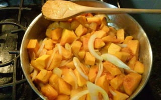 Healthy Cooking with Chef Oliver-  Butternut squash & autumn salad- 11-6-2014