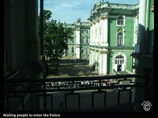 Waiting people to enter the Palace

 