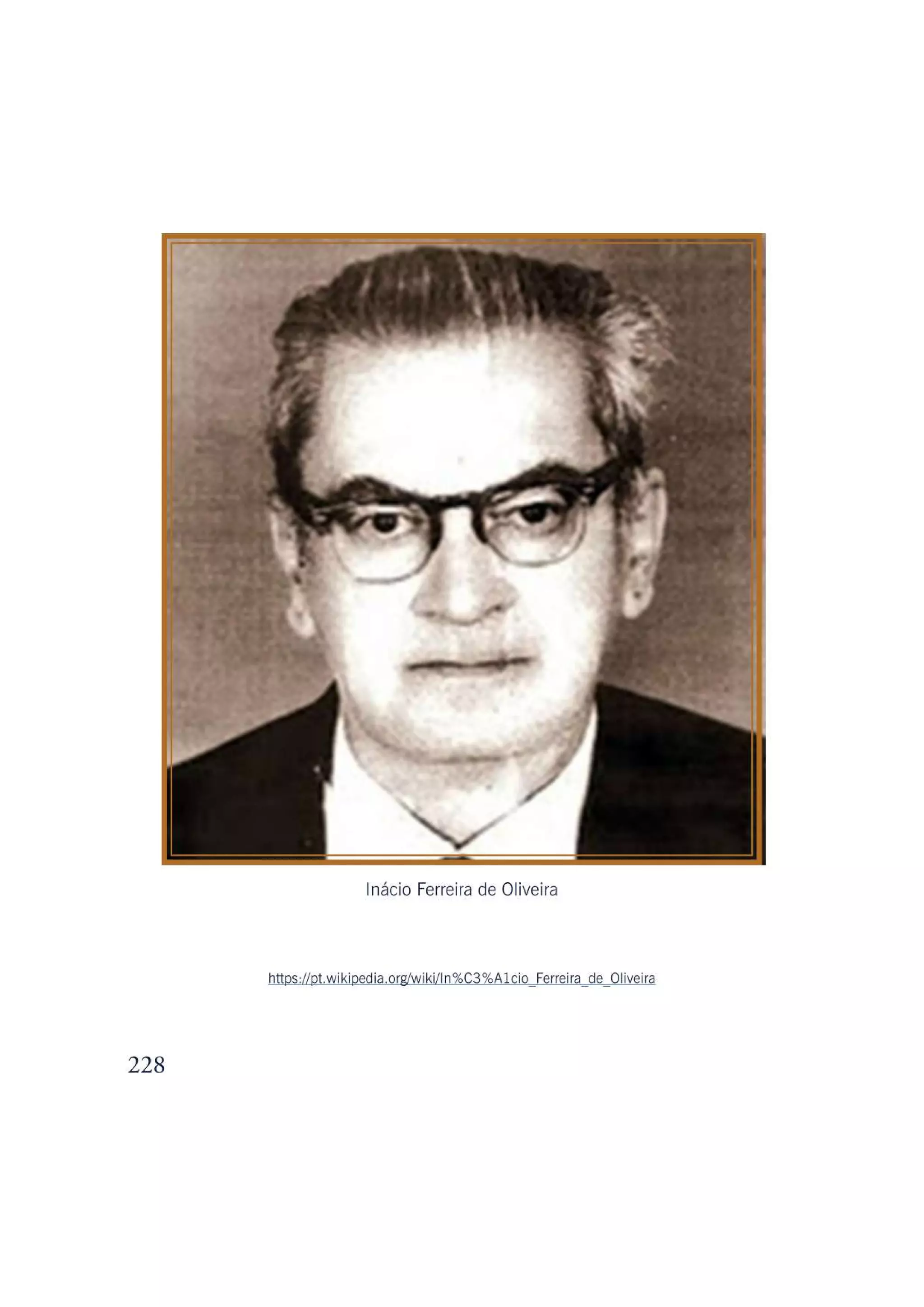 História da Maçonaria em Uberaba.pdf