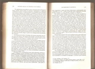 134 HISTÓRIA SOCIAL DA CRIANÇA E DA FAMÍLIA
No regulamento que elaborou para a escola de Norte-Dame-de-
Pans, Gerson tentou isolar as crianças e submetê-las à vigilância
constante do mestre. O espírito dessa nova disciplina será estudado
num capitulo especial mais adiante. O professor de canto não devia
ensinar cantilenas dissolutas impudicasque, e os alunos tinham o dever
de denunciar seus camaradas se estes cometessem alguma falta con-
tra a decencia e o pudor (entre os outros delitos figuravam falar galli-
cum ~ e nao latim ~ J urar’ mentir, dizer injúrias, demorar-se na ca-
ma, faltar as horas e con versar na igreja). À noite, uma lamparina de-
via ficar acesa no dormitório: “Tanto por devoção à imagem da vir-
gem como por causa das necessidades naturais, e para que eles prati-
quem sob a luz apenas os atos que podem e devem ser vistos”. Ne-
nhuma criança deveria trocar de cama durante a noite: ela devia ficar
com o colega que lhe fora escalado. Os conventieula, vel societates ad
partem extra alias, não seriam permitidos nem de dia nem de noite.
odo o cuidado era tomado para evitar as amizades particulares e as
mas companhias, especial mente da criadagem: “Será proibida à cria-
dagem toda familiaridade com as crianças, sem exceção dos clérigos
dos capellani e do pessoal da igreja (havia uma certa falta de confian-
ça): eles nao deverão dirigir a palavra às crianças fora da presença
dos mestres ,
Y
As crianças estranhas à fundação não teriam permissão para fi-
car junto dos alunos, nem mesmo para estudar com eles (salvo licen-
ça especial do superior) “a fim de que nossas crianças (pueri nostri)
nao adquiram maus hábitos a exemplo dos outros”
Tudo isso era inteiramente novo, e não devemos imaginar que as
coisas se passassem reaimente dessa maneira na escola. Na segunda
parte deste livro, veremos como era realmente a vida escolar, e quan-
to tempo e estorço foram precisos para fazer reinar mais tarde, no sé-
culo XVIII, uma disciplina rigorosa nos colégios. Gerson estava mui-
to adiante das instituições de seu tempo. Seu regulamento é interes-
sante pelo jdeal moral que revela, que jamais fora formulado com
essa precisão, e que se tornaria o ideal dos jesuítas, de Port-Royal
dos irmãos da doutrina cristã e de todos os moralistas e educadores
rigorosos do século XVII.
No século XVI, os educadores eram mais tolerantes, embora ti-
vessem o cuidado de não ultrapassar certos limites. Sabemos disso
através dos livros escritos para os escolares, onde estes aprendiam a
leitura, a escrita, o vocabulário latino e, finaimente, as boas manei-
ras: os tratados de civilidade e os colóquios que, para se tornarem
mais vivos colocavam em cena vários alunos ou um aluno e seu mes-
tre Esses diálogos são excelentes documentos sobre os costumes es-
colares. Nos diálogos de Vives, lemos afirmações que não teriam sido
endossadas por Gerson, mas que eram tradicionais: “Que parte é
DO DESPUDOR À INOCÊNCIA 135
mais vergonhosa, a parte da frente (observemos a preocupação com
a discrição) ou o cu? - Todas as duas são muito indecentes, a de trás
devido à vilania, e a outra devido à luxúria e à desonra l0”.
Não faltam nesses diálogos brincadeiras um tanto grosseiras e
assuntos sem nenhum caráter educativo, Nos diálogos ingleses de
Charles Hoole ", assistimos a algumas disputas. Uma delas passa-se
numa taverna - e as tavernas eram então lugares bem piores do que
os nossos bares. Há uma longa discussão sobre o albergue onde se
bebe a melhor cerveja. Contudo, mesmo em Vivès, observamos um
certo sentimento de pudor: “O terceiro dedo é chamado de infame.
Por quê? - O mestre disse que sabia a razão, mas não queria contá-la
porque era suja e infame; logo, não a procures, pois não convém a
uma criança de boa natureza se interrogar sobre coisas tão vis." Isso é
potável para a época. A liberdade de linguagem era tão natural, que
mais tarde até mesmo os reformadores mais rigorosos deixariam pas-
sar em seus sermões para as crianças e os escolares comparações que
hoje em dia pareceríam chocantes. Assim, em 1653, o padre jesuíta
Lebrun exorta os “nobilíssimos pensionistas do colégio de Cler-
moní” a evitarem a gula: “Eles se fazem de difíceis, iamquam praeg-
nantes mulierculae
l! ”.
Mas no fim do século XVI uma mudança muito mais nítida teve
lugar, Certos educadores, que iriam adquirir autoridade e impor de-
finitivamente suas concepções e seus escrúpulos, passaram a não to-
lerar mais que se desse às crianças livros duvidosos. Nasceu então a
idéia de se fornecer às crianças edições expurgadas de clássicos. Essa
foi uma etapa muito importante. É dessa época realmente que pode-
mos datar o respeito pela infância. Essa preocupação surgiu na mes-
ma época tanto entre católicos como entre protestantes, na França
como na Inglaterra. Até então nunca se havia hesitado em deixar as
crianças lerem Terêncio, como um clássico. Os jesuítas retiraram-no
de seus currículos
13
. Na Inglaterra, as escolas utilizavam uma edição
expurgada de Cornelius Schonaeus, publicada em 1592 e reeditada
em 1674, Brinsiey a recomendava em seu manual do mestre-escola
Nas academias protestantes francesas, utilizavam -se os coló-
quios de Cordier (1564), que substituíram os colóquios de Erasmo,
de Vivès, de Moseilanus etc. Os colóquios de Cordier revelam uma
nova preocupação com o pudor e um novo cuidado em evitar afron-
tas à castidade e à civilidade da linguagem. O máximo que é tolerado
10 Vivès, Dialogues, trad. francesa, 1571.
11 Citado em F, Watsòii, The English Grammar Schools to 1660*, 1907, p, 112-
12 A. Schimberg, Educaiion morafe dans íes collèges de jésuites, 1913, p. 227.
13 P. de Dainville, op, cit.
14 F. Watson, op. cit.
 