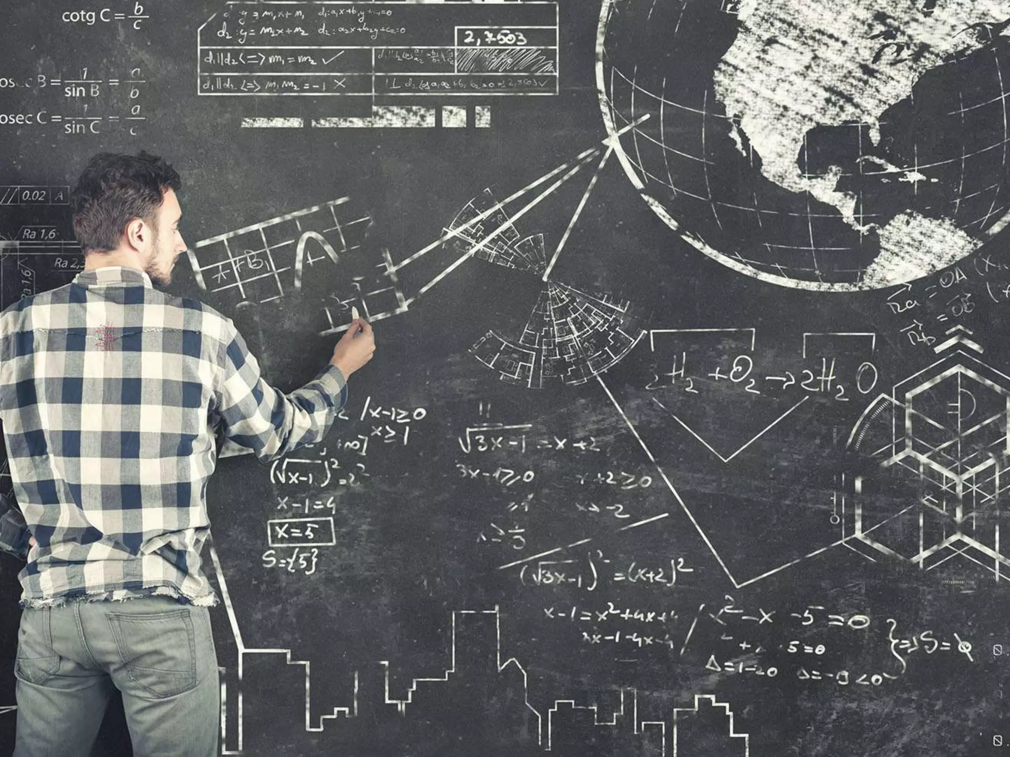 Constructing and revising a web development textbook