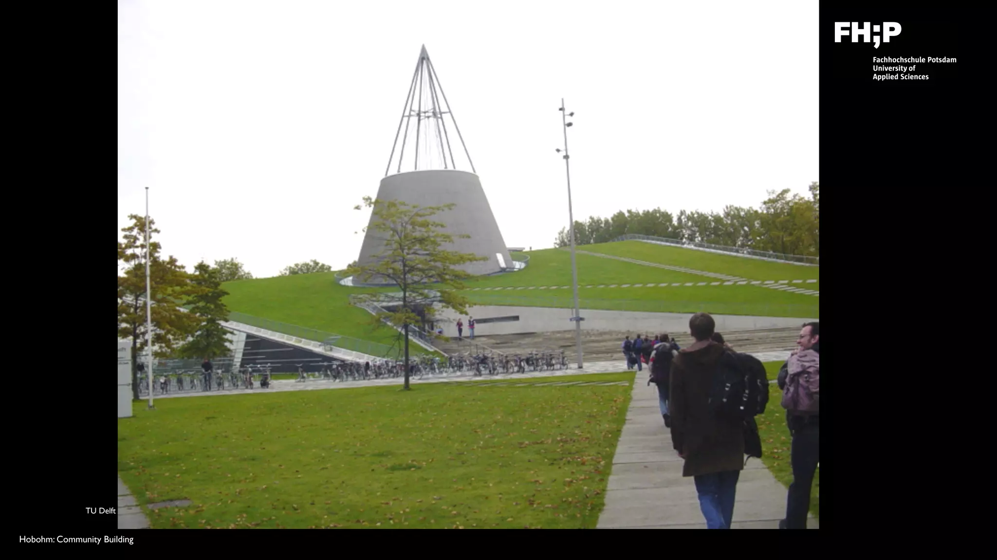 Hobohm: Community Building
TU Delft
 